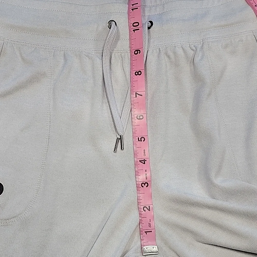 Under Armour + NFL New England Patriots Size M Light Gray Joggers / Lounge Pants